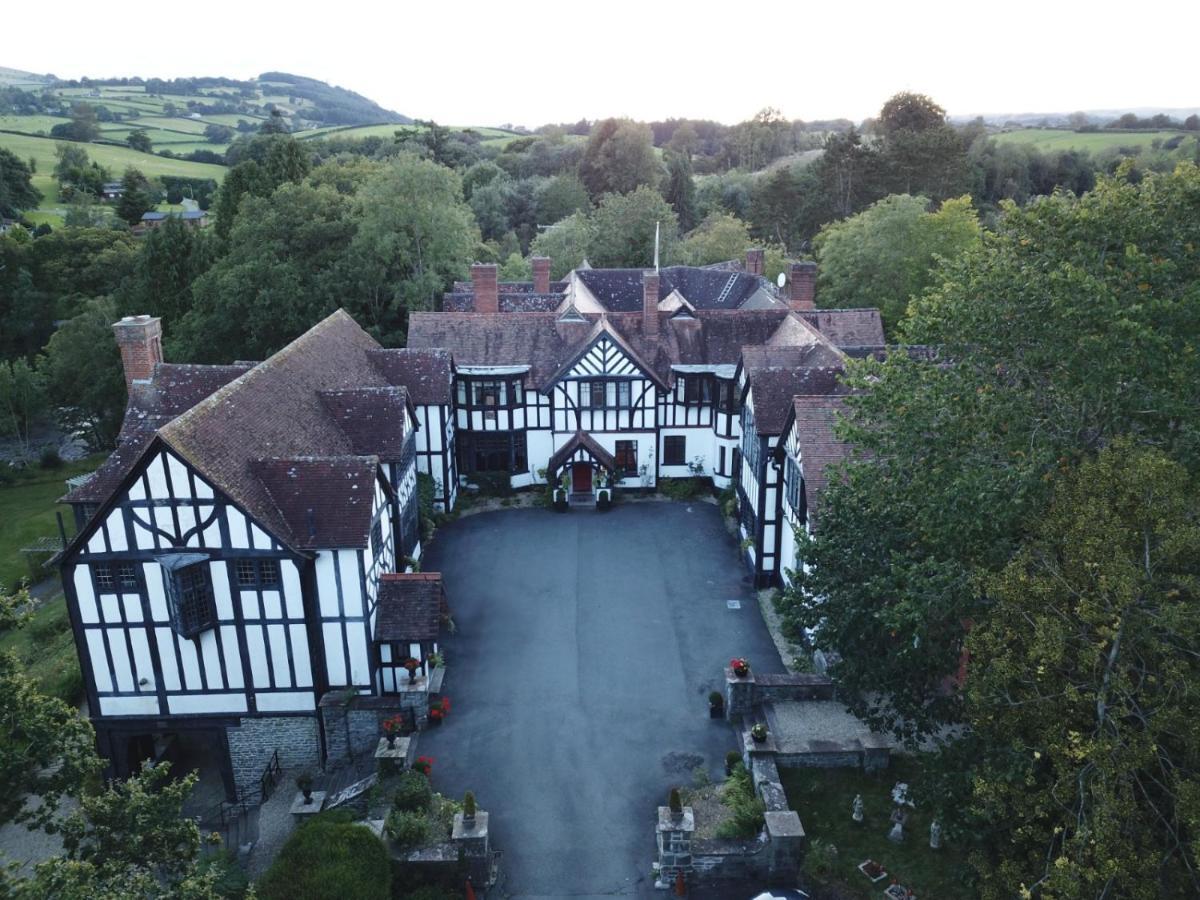 بيلث ويلز Caer Beris Manor House B&B المظهر الخارجي الصورة